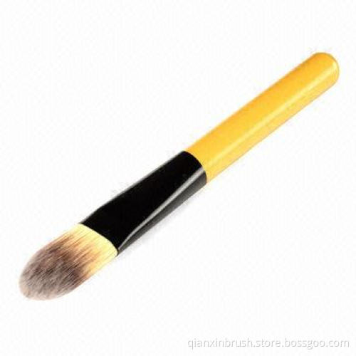 Foundation brush with aluminum ferrule